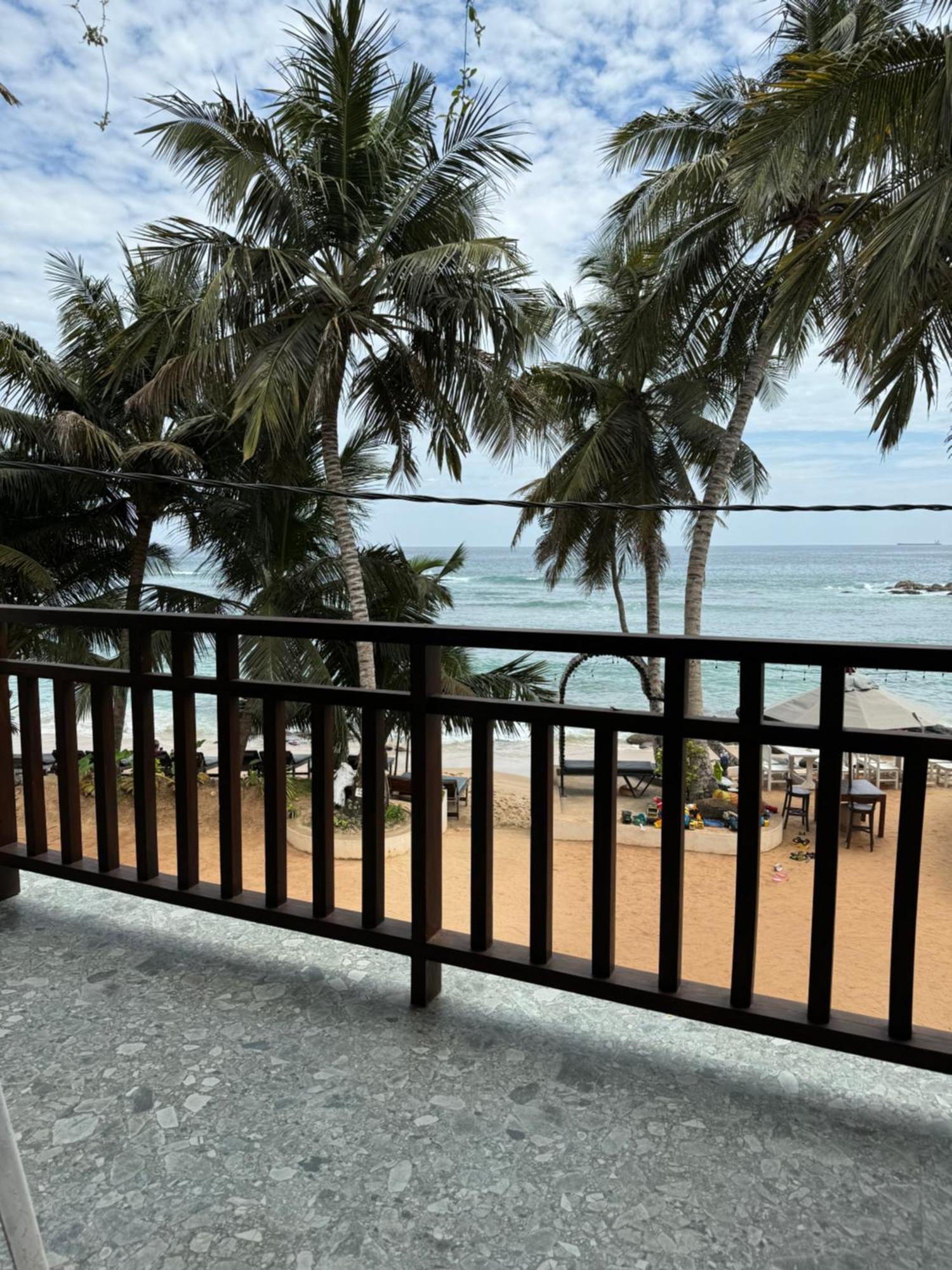 Turtle Beach House Batigama Exterior foto